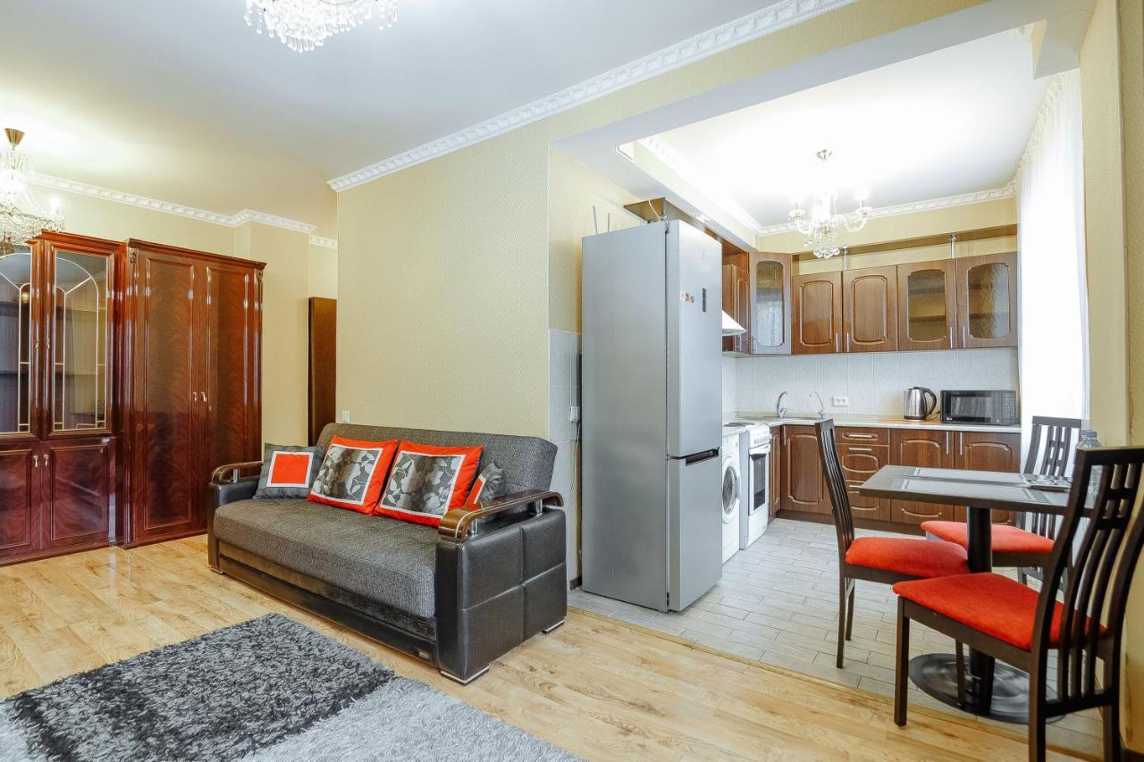Two Bedroom Apartment On Syganak Street 64-1 Astaná Exterior foto